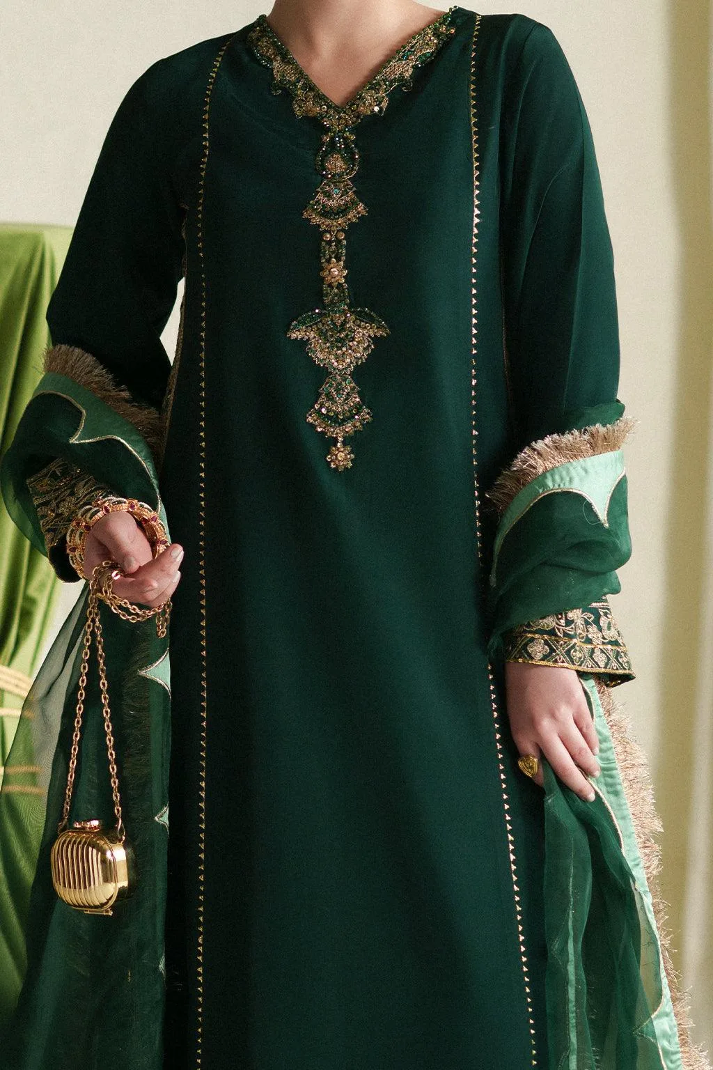 Vanya The Regal Edit Silk – view 4 – Poshaq