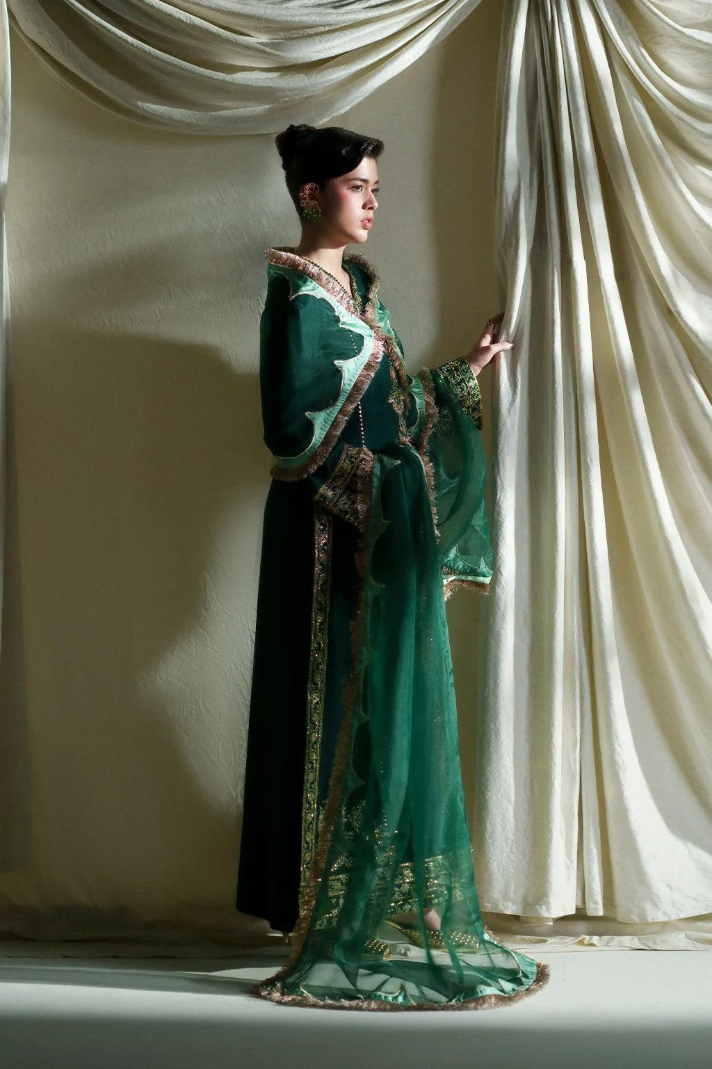 Vanya The Regal Edit Silk – view 6 – Poshaq