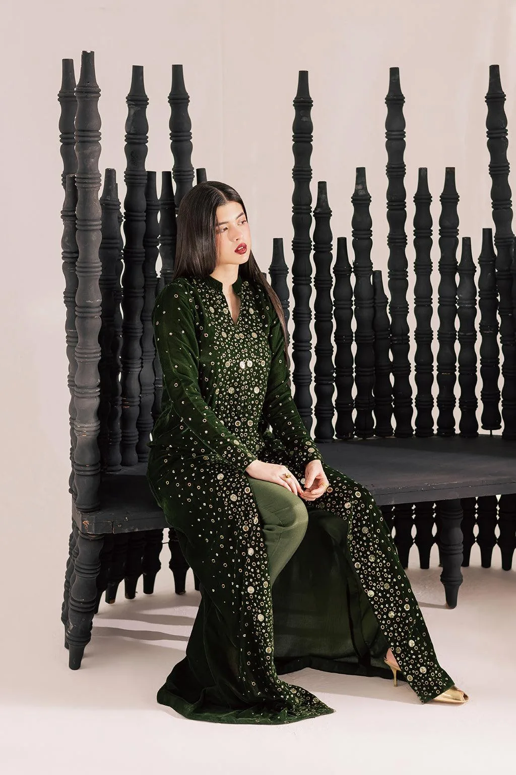 Vanya Velvet Muse Green Raw Silk – view 6 – Poshaq