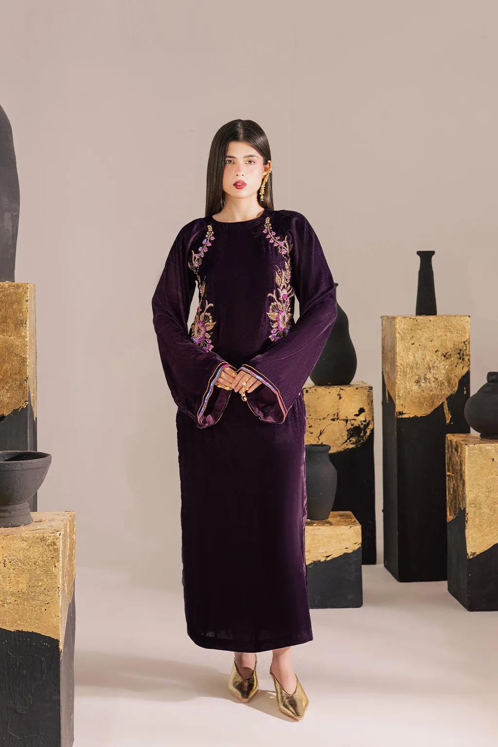 Vanya Velvet Muse Plum Velvet – view 1 – Poshaq