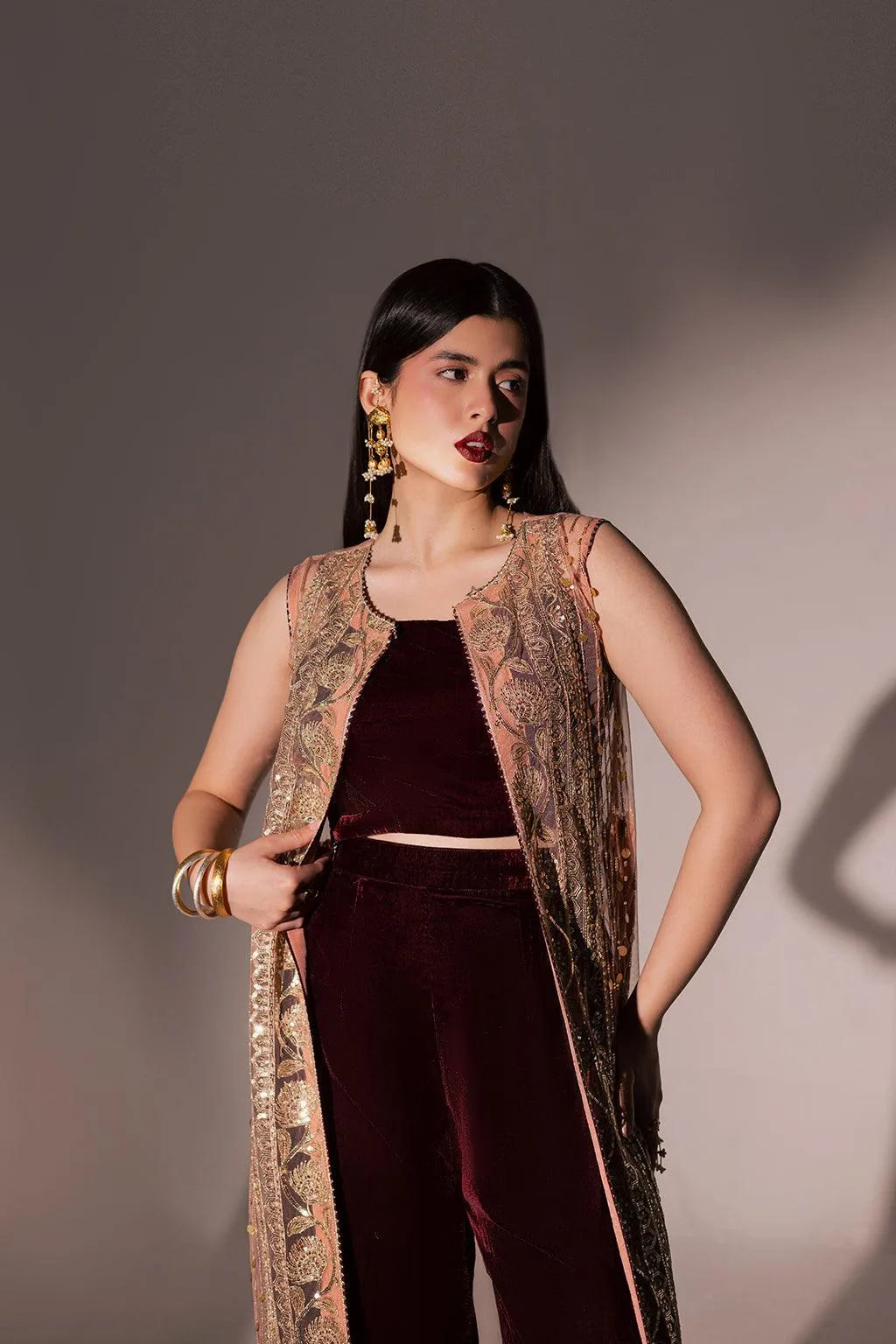 Vanya Velvet Muse Velvet – view 5 – Poshaq