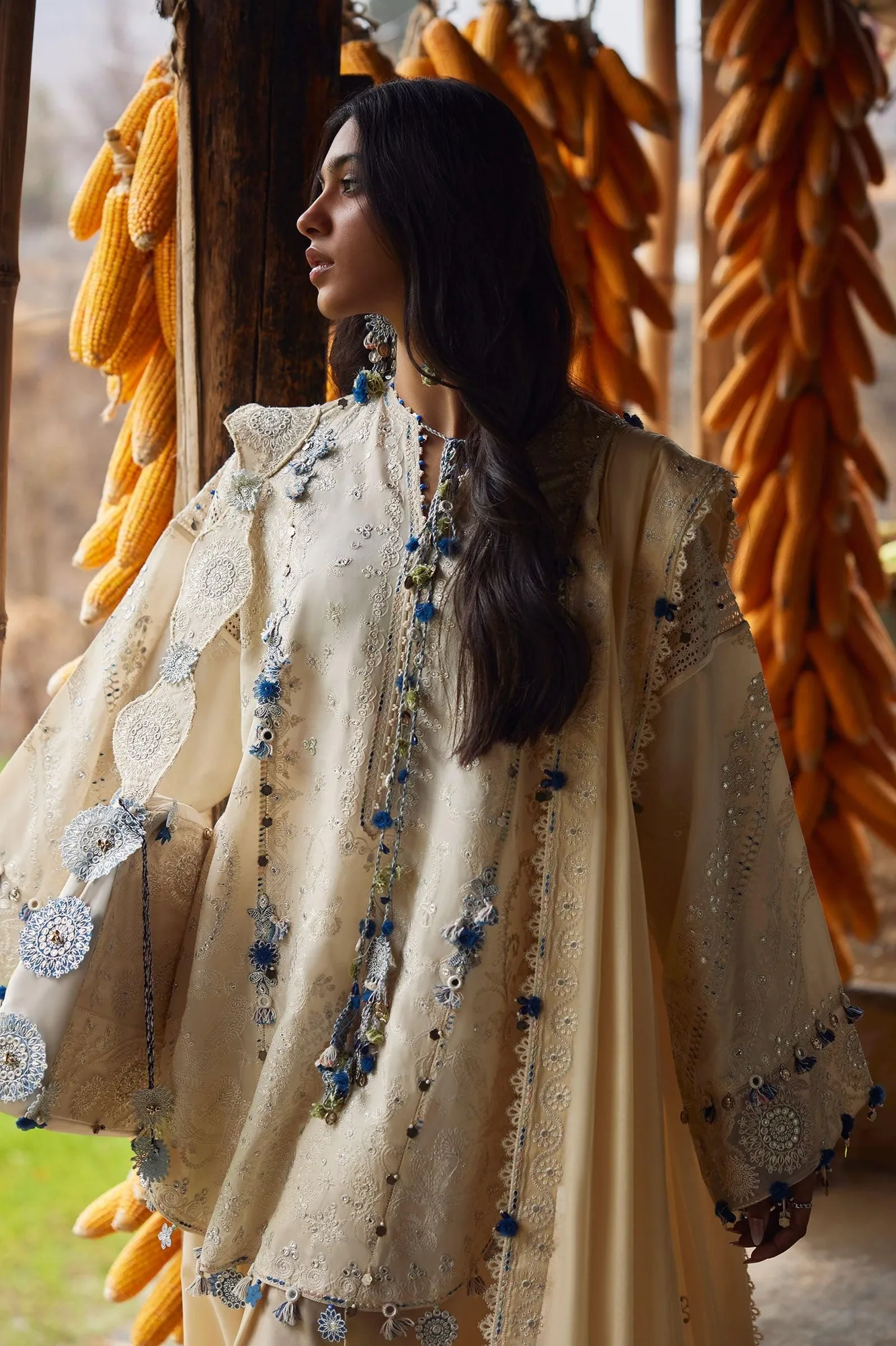 Ivory Organza – view 7 – Poshaq