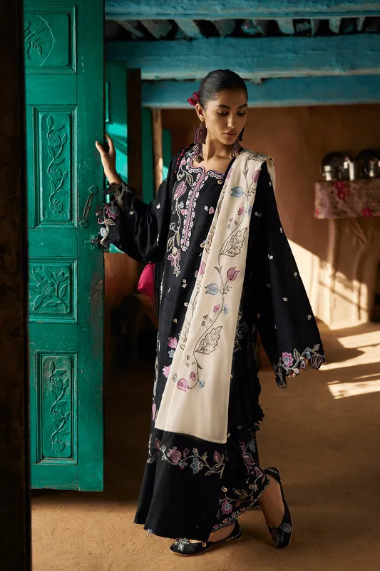 Black Jacquard – view 1 – Poshaq