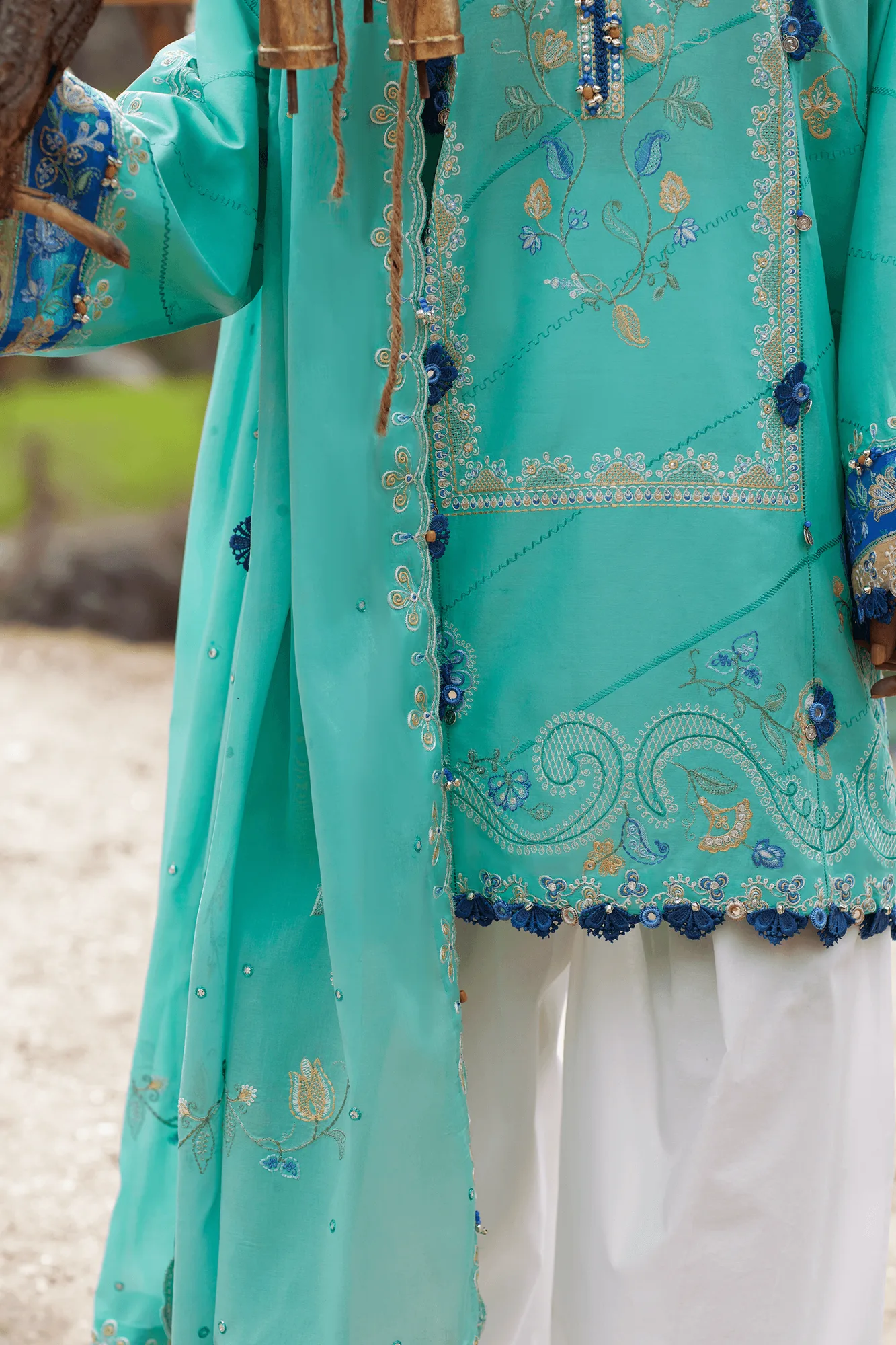 Ivory Organza – view 3 – Poshaq