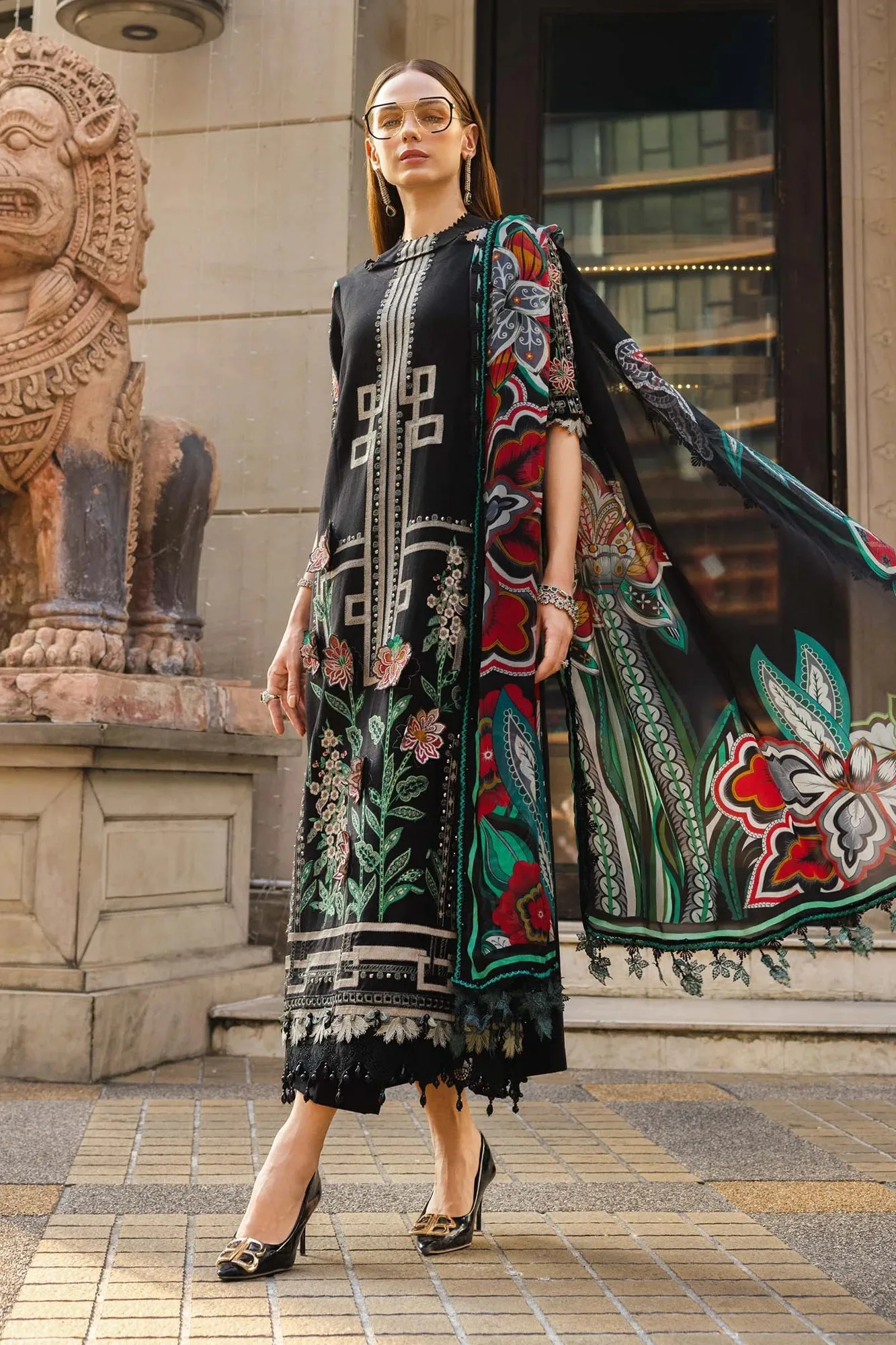 Black Jacquard – view 2 – Poshaq