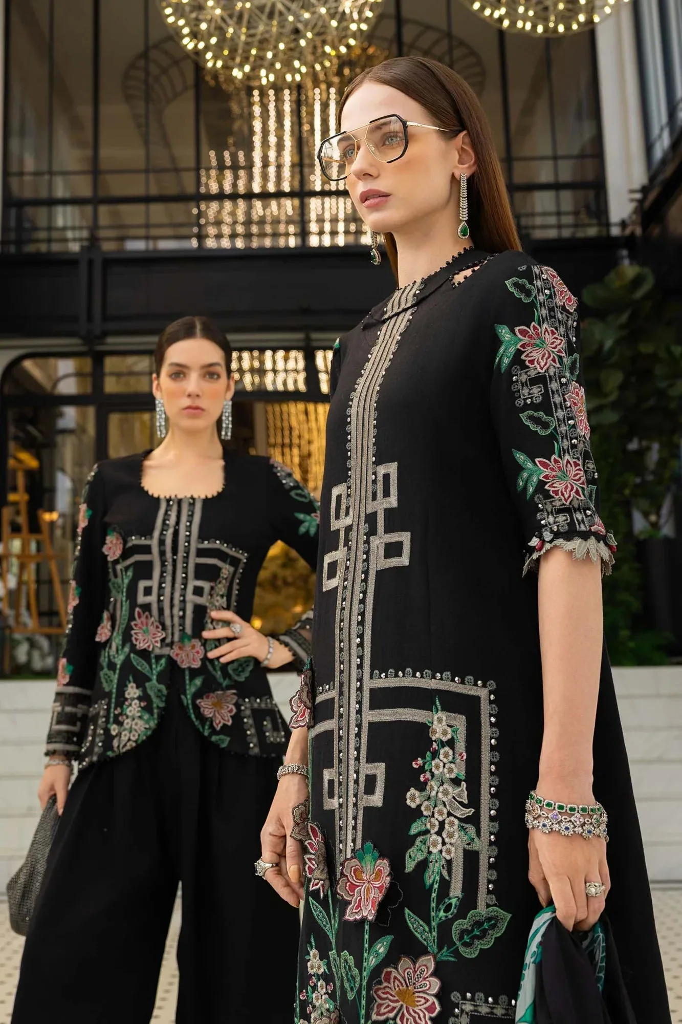Black Jacquard – view 4 – Poshaq