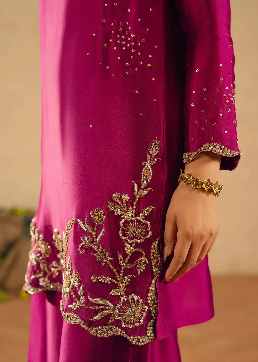 Silk – view 4 – Poshaq