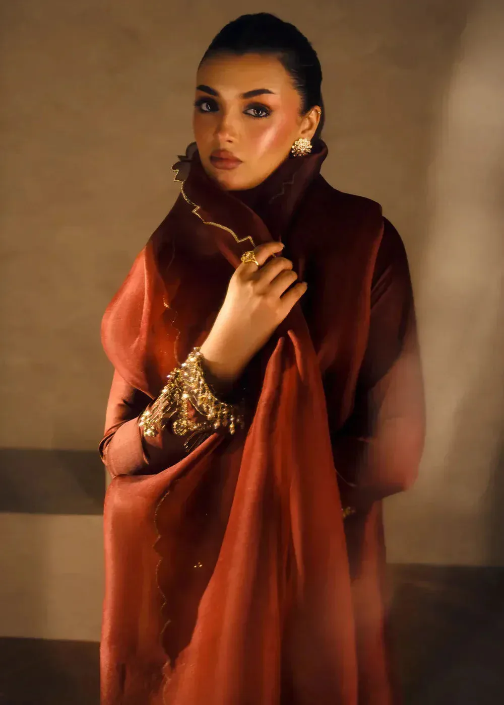 Velvet – view 3 – Poshaq