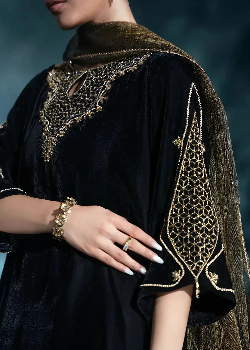 Black Raw Silk – view 3 – Poshaq