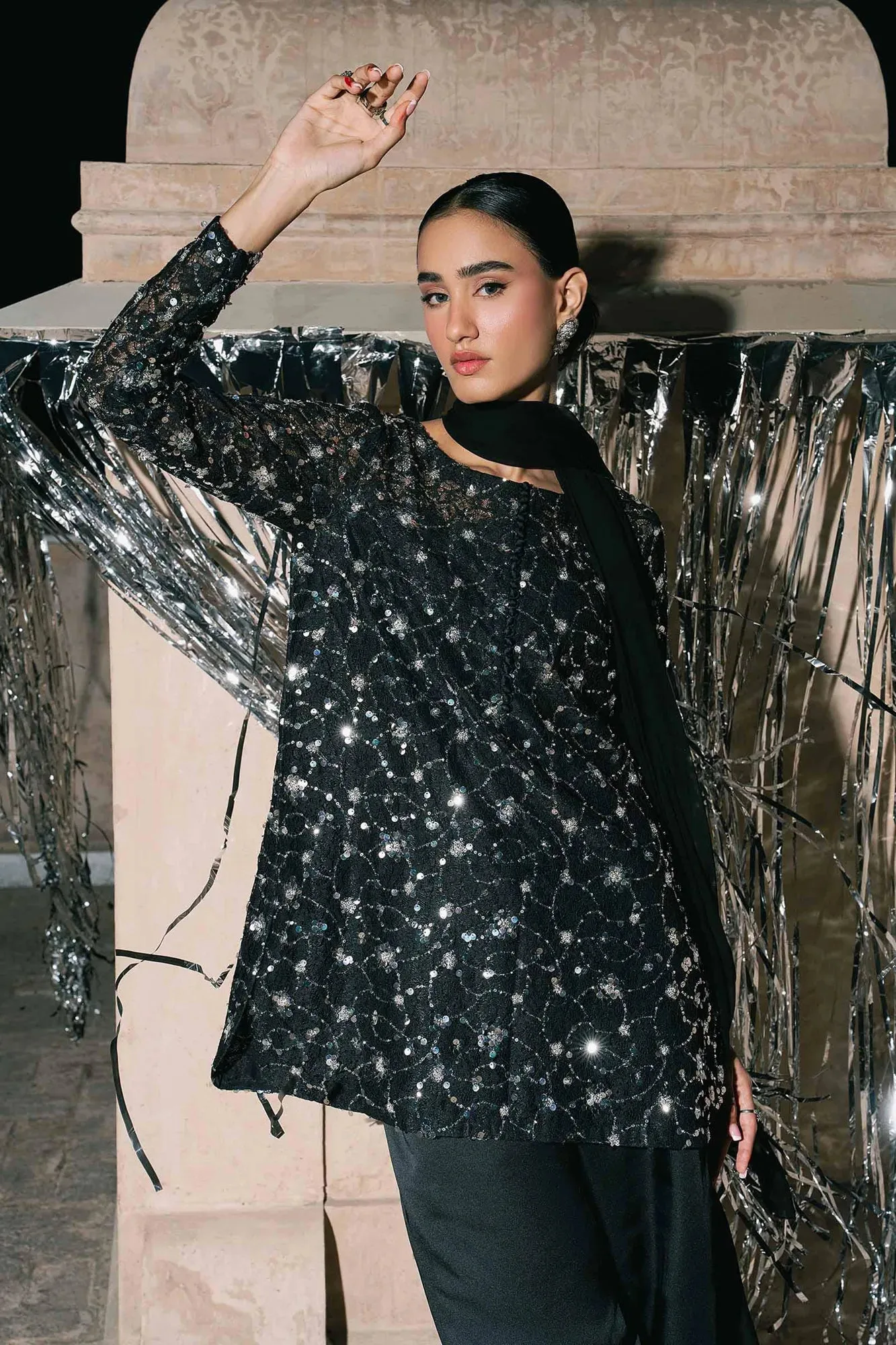 Black Raw Silk – view 3 – Poshaq