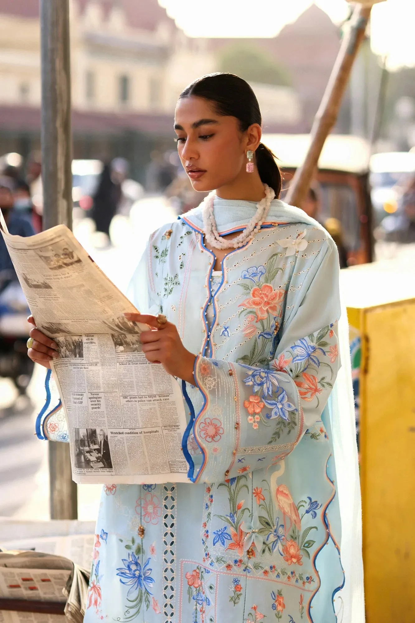 Ivory Organza – view 3 – Poshaq