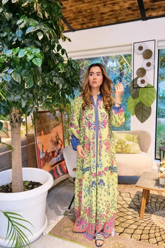 Luxury Kaftans Green Georgette – view 1 – Poshaq