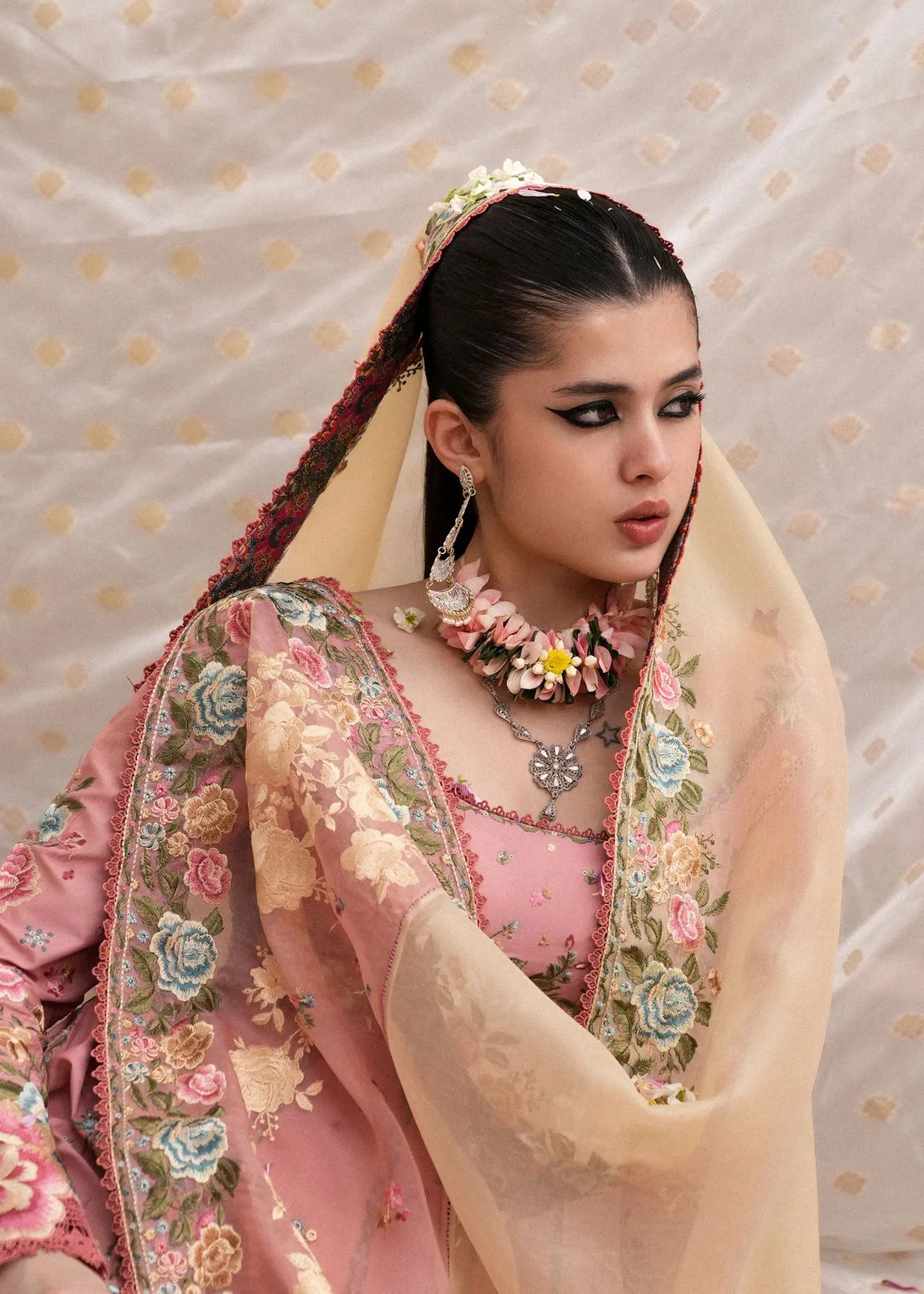 Yellow Organza – view 2 – Poshaq