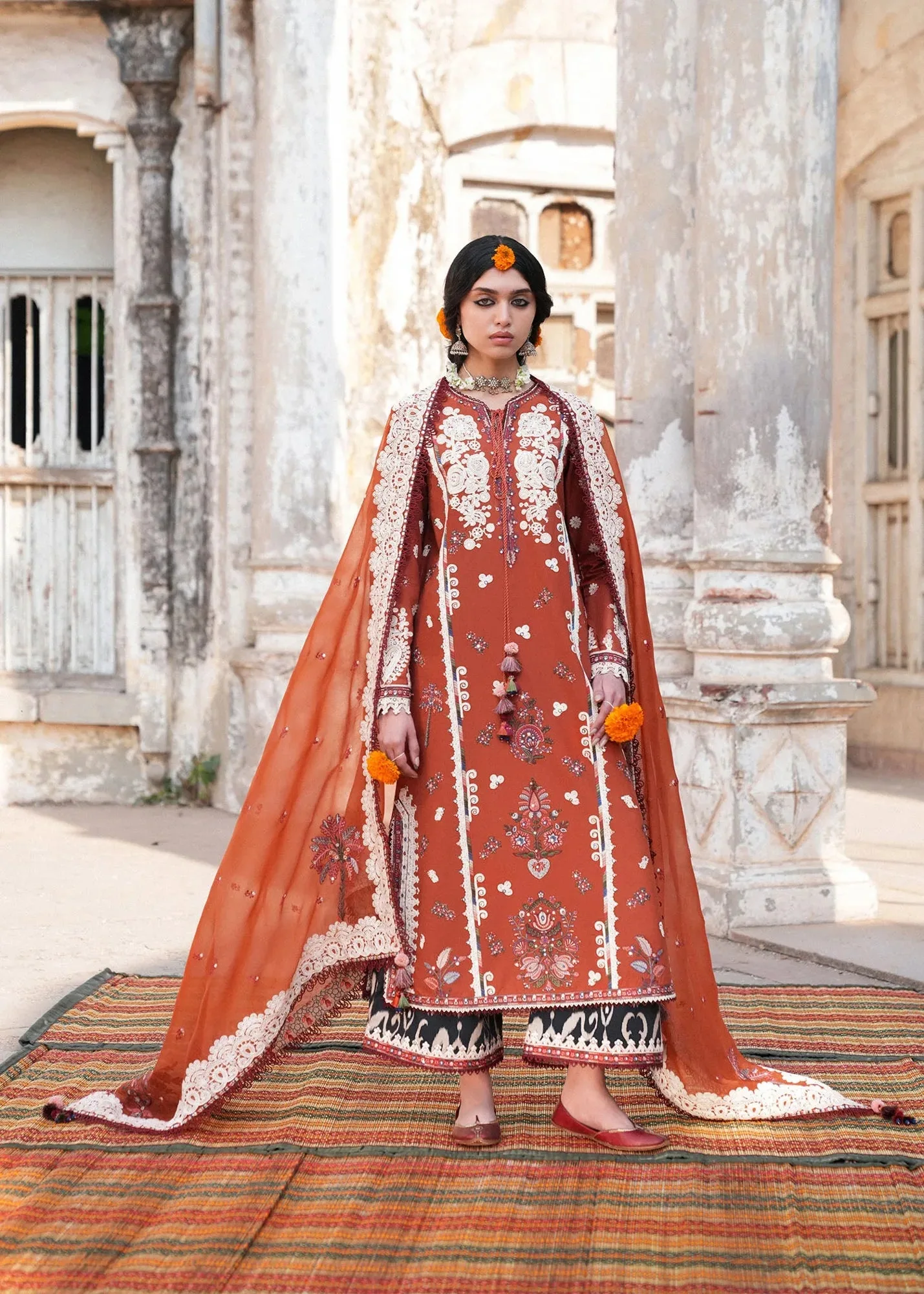 Ivory Organza – view 1 – Poshaq