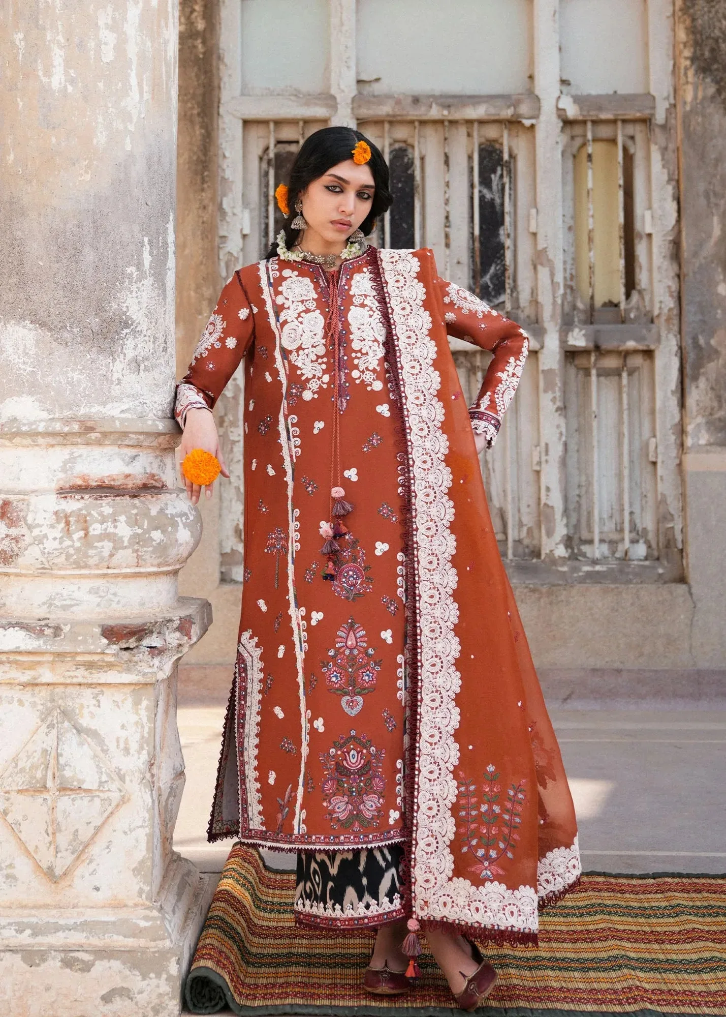 Ivory Organza – view 6 – Poshaq