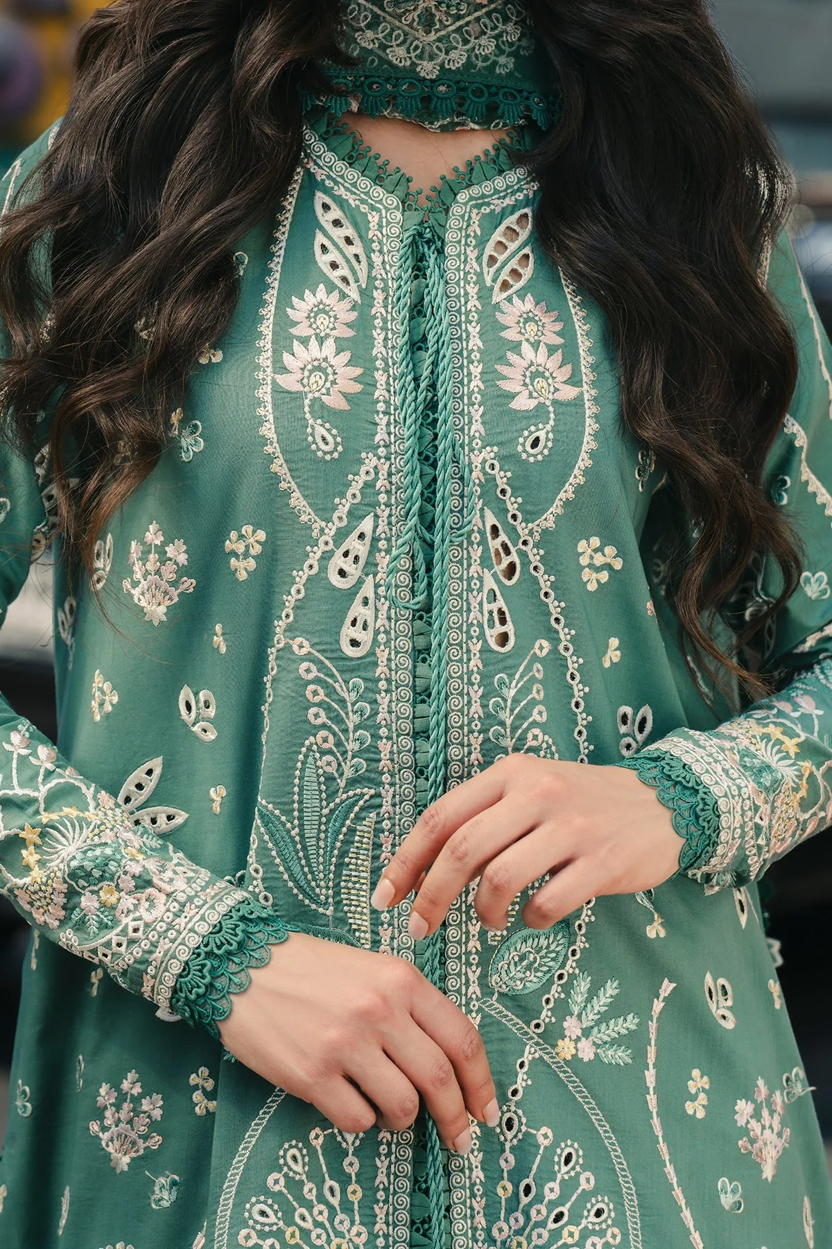 Green Organza – view 3 – Poshaq