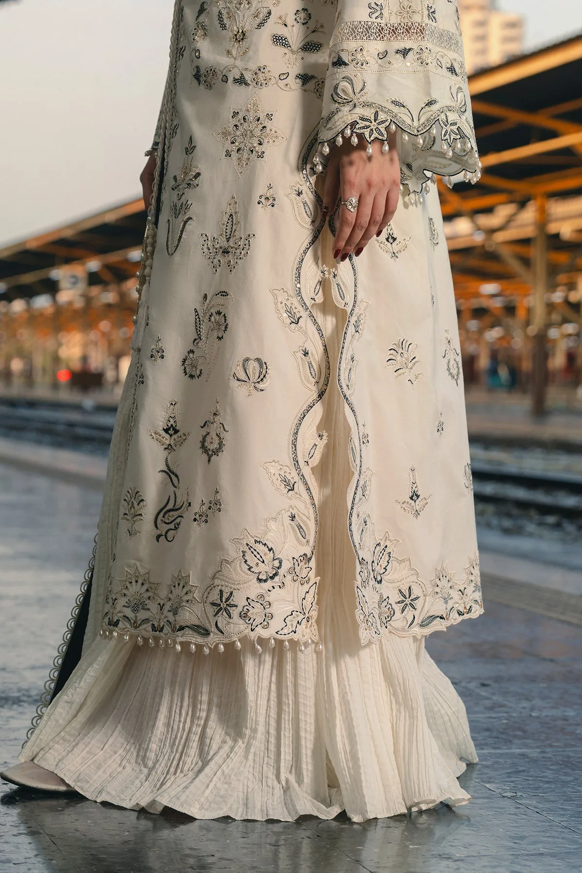 Black Organza – view 4 – Poshaq