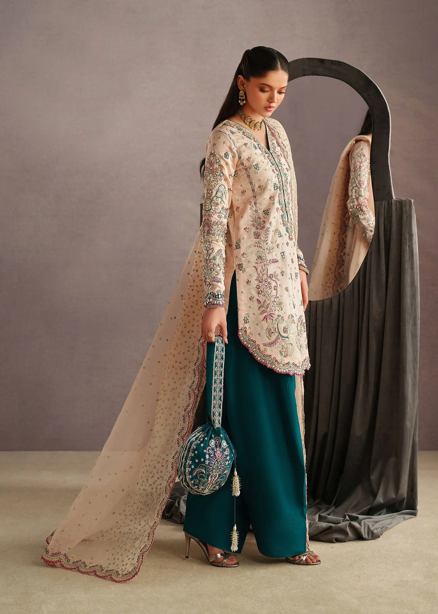 Green Organza – view 5 – Poshaq
