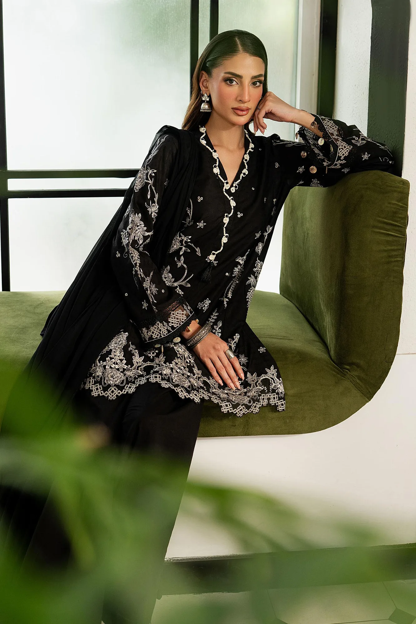 Black Chiffon – view 2 – Poshaq