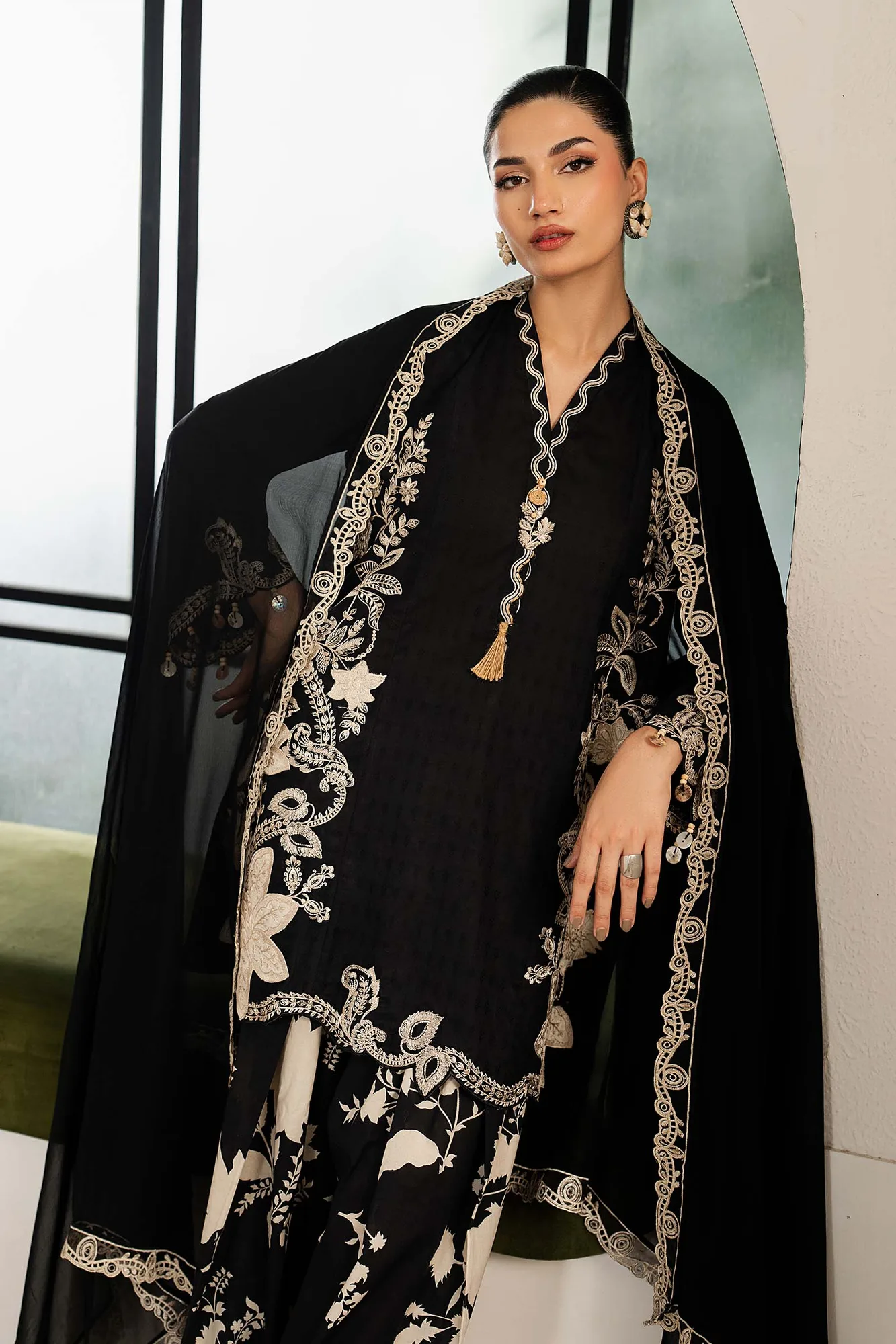 Black Chiffon – view 2 – Poshaq