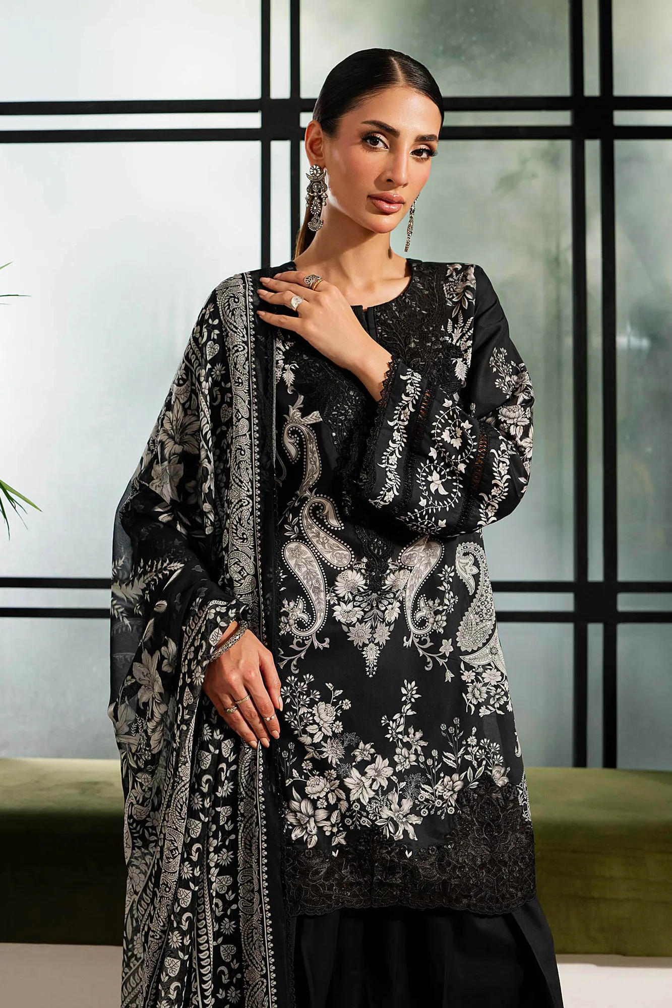 Black Chiffon – view 2 – Poshaq
