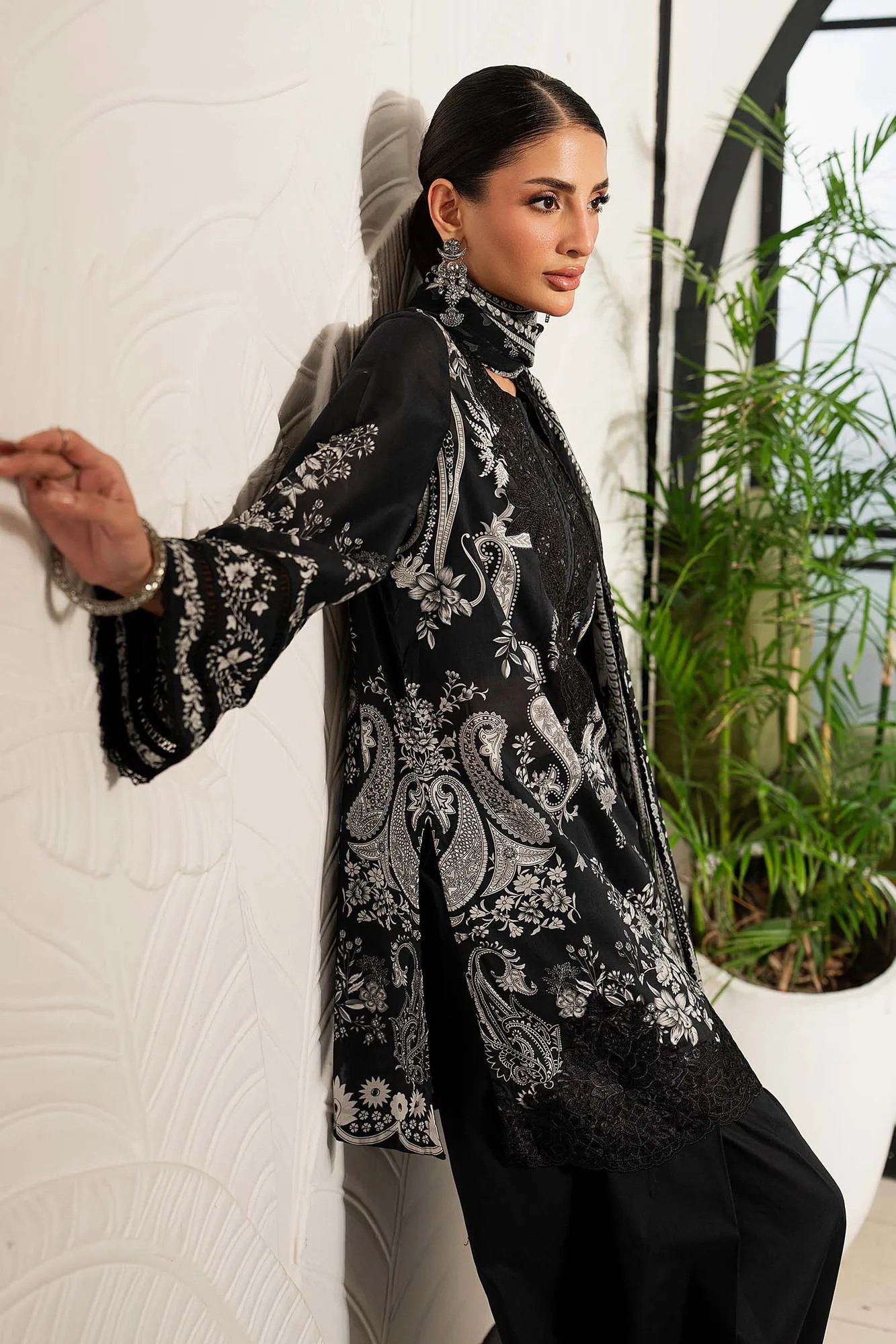 Black Chiffon – view 4 – Poshaq