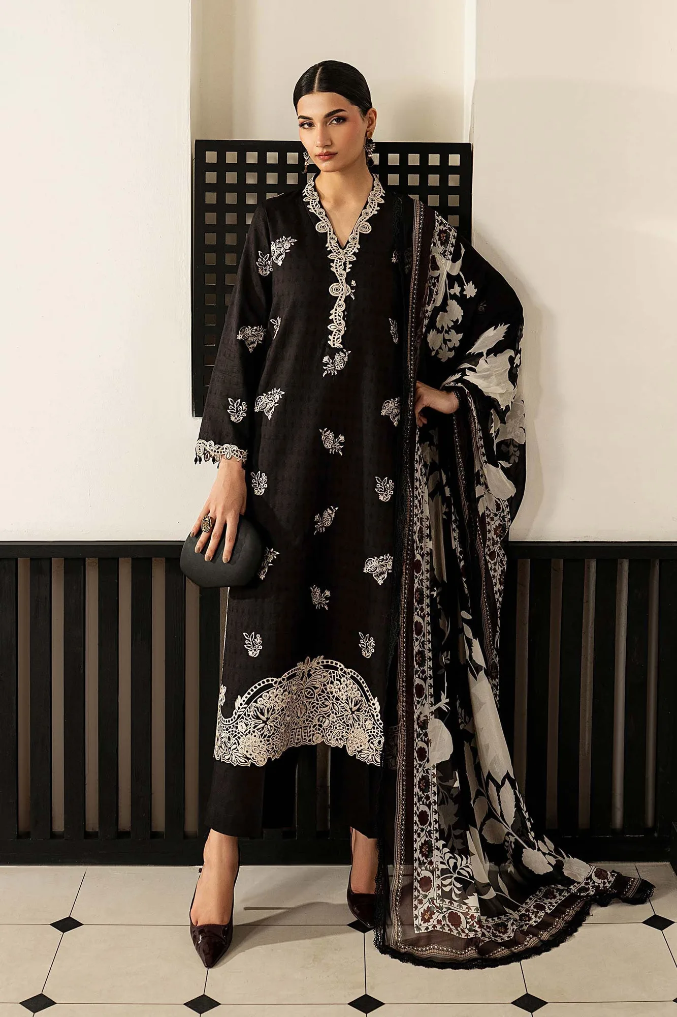 Black Chiffon – view 1 – Poshaq