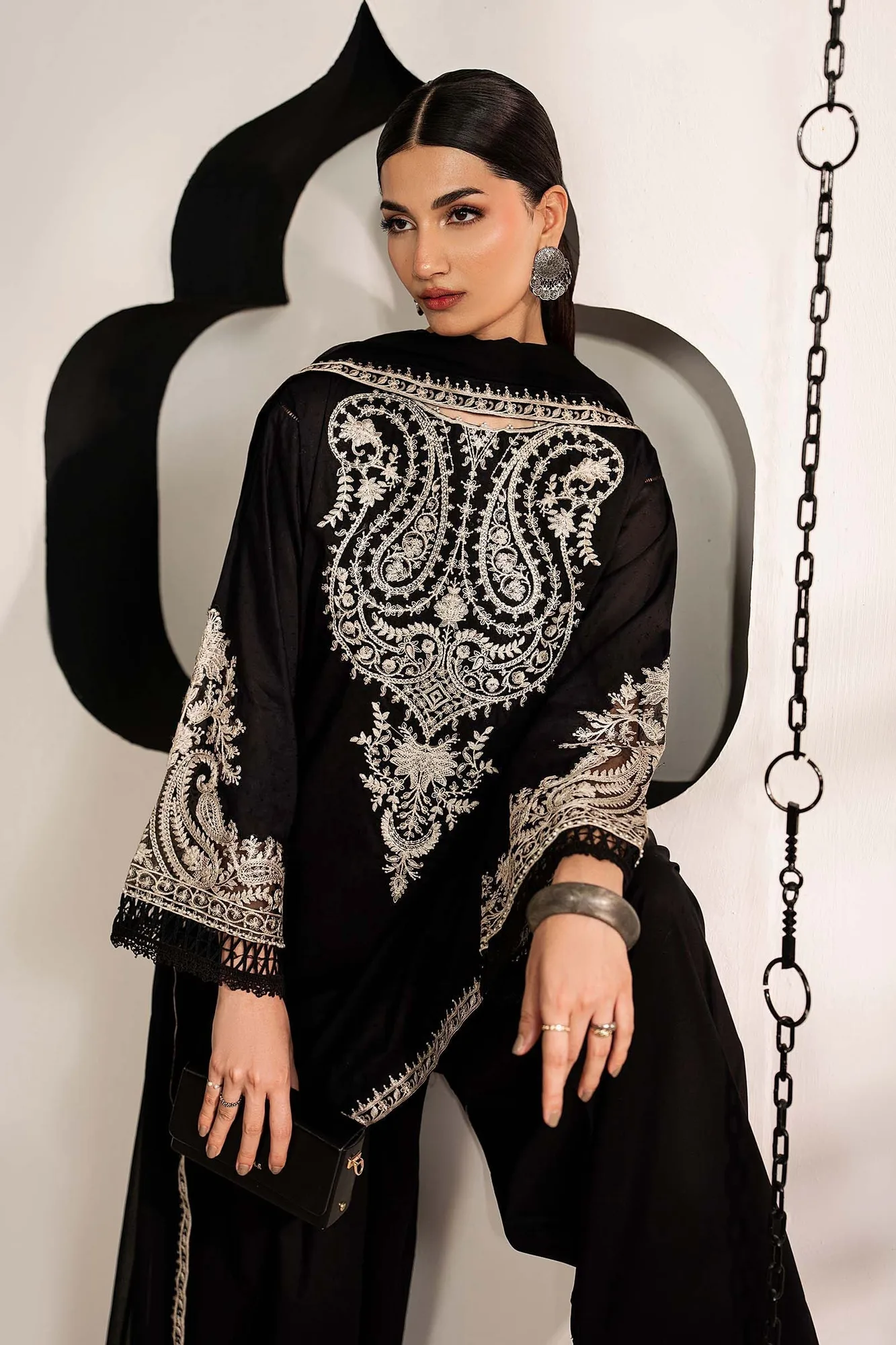 Black Chiffon – view 2 – Poshaq