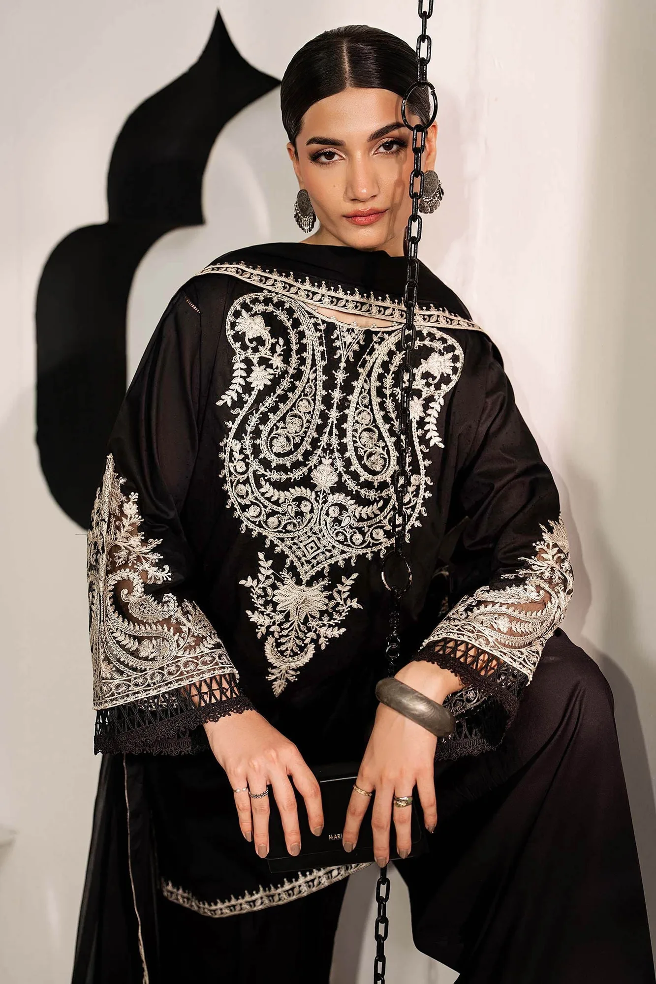 Black Chiffon – view 3 – Poshaq