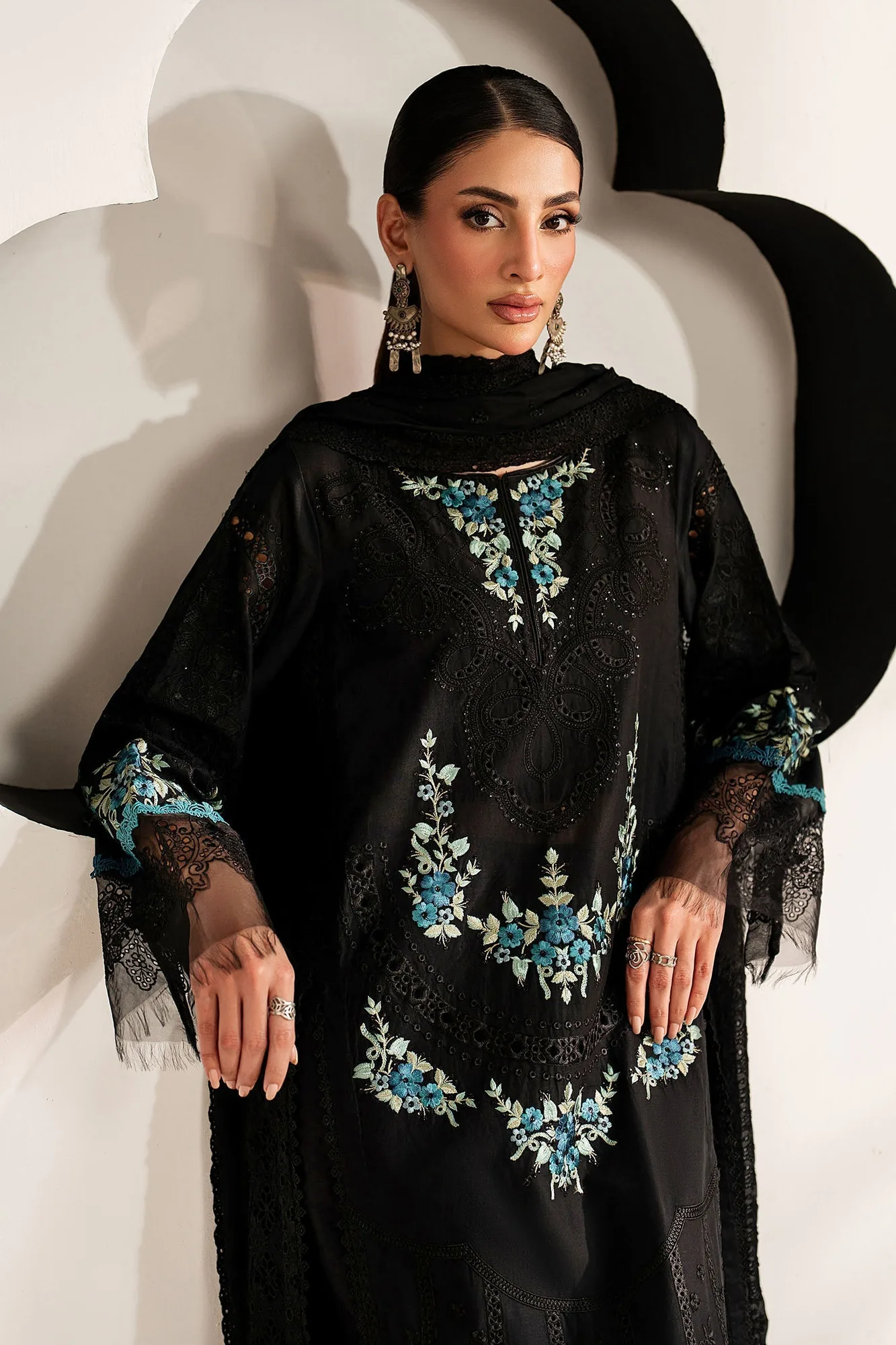 Black Organza – view 2 – Poshaq