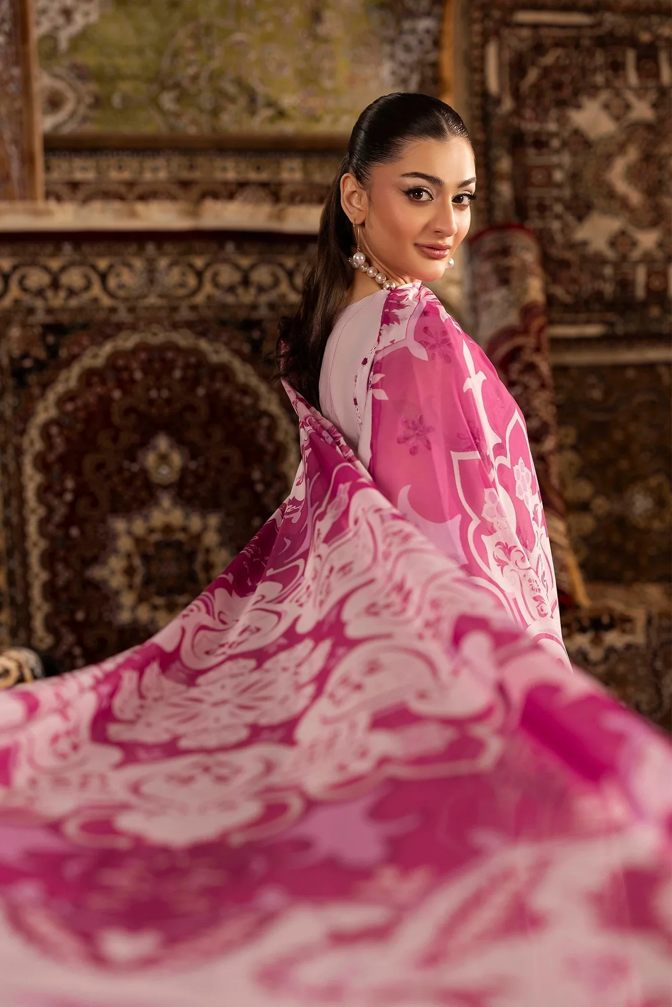 Light pink chenille long shirt with matching trousers and silk dupatta – view 4 – Poshaq
