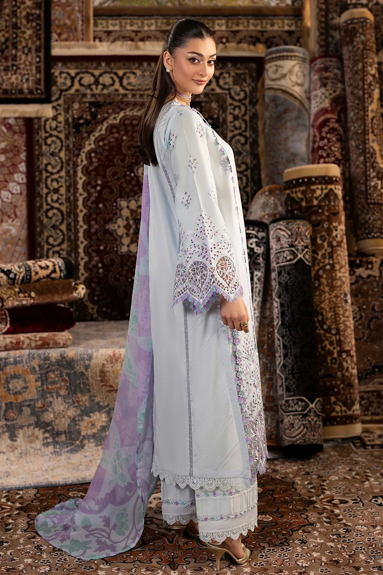 Ice blue long shirt with Schiffli embroidery from Adans Libas – view 2 – Poshaq