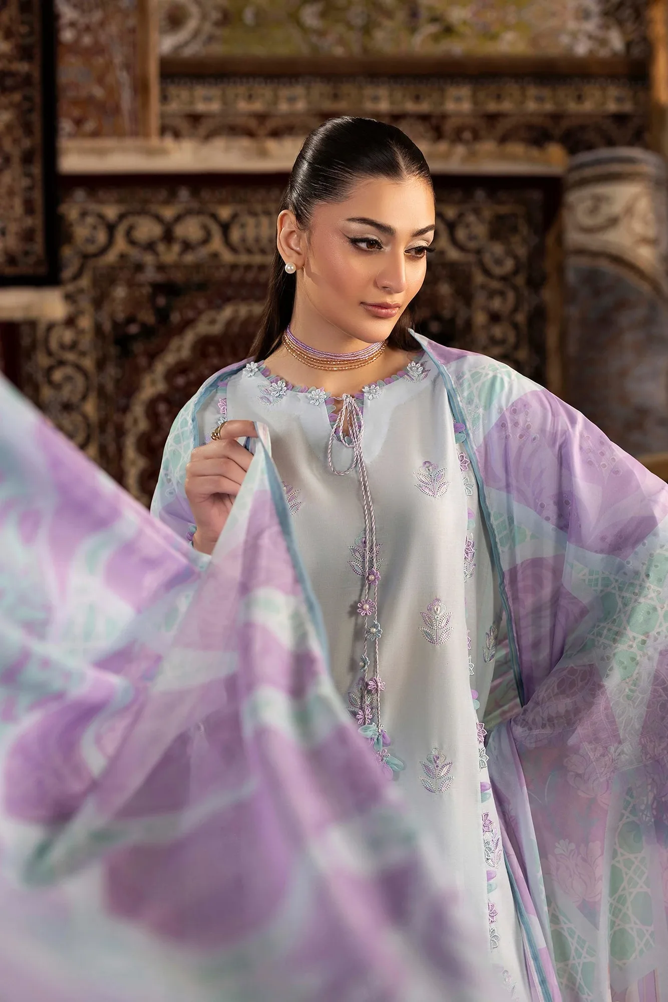 Ice blue long shirt with Schiffli embroidery from Adans Libas – view 4 – Poshaq