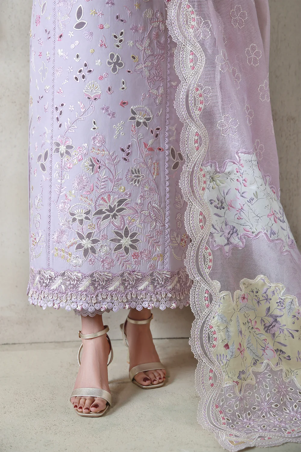 Aabyaan Saagar Luxury Festive Lawn 26 Soft Lilac Jacquard – view 4 – Poshaq