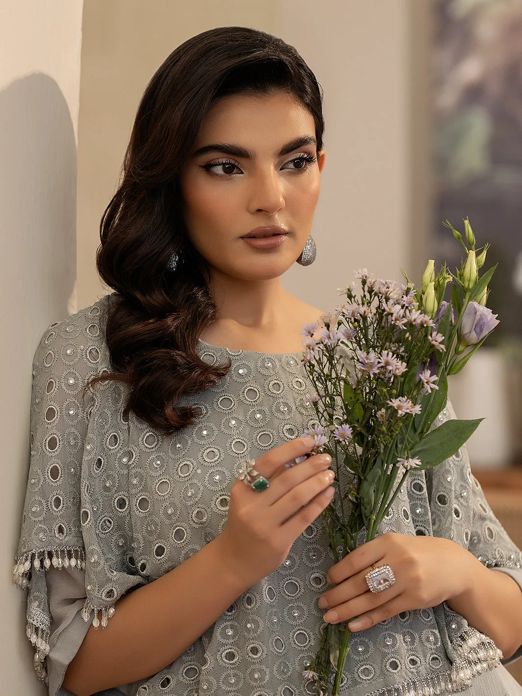 Grey chiffon jacket with diamond embroidery – view 3 – Poshaq