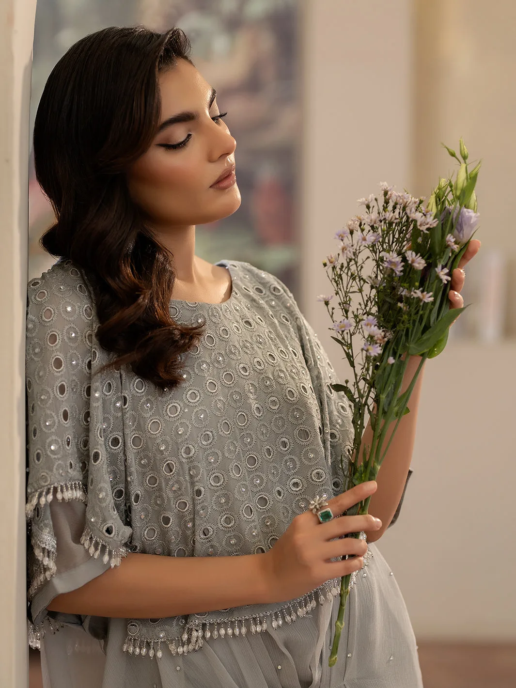 Grey chiffon jacket with diamond embroidery – view 4 – Poshaq