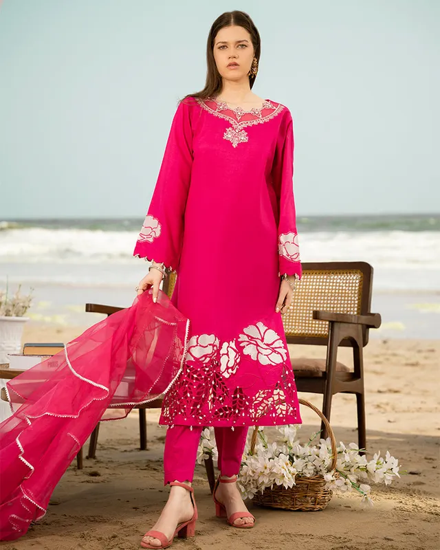 Hot pink silk suit with raw silk trousers and organza dupatta – view 1 – Poshaq