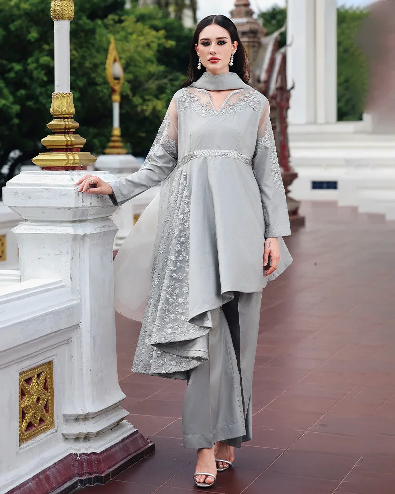 Grey raw silk three‑piece suit with organza dupatta and sequin‑embellished peplum – view 1 – Poshaq