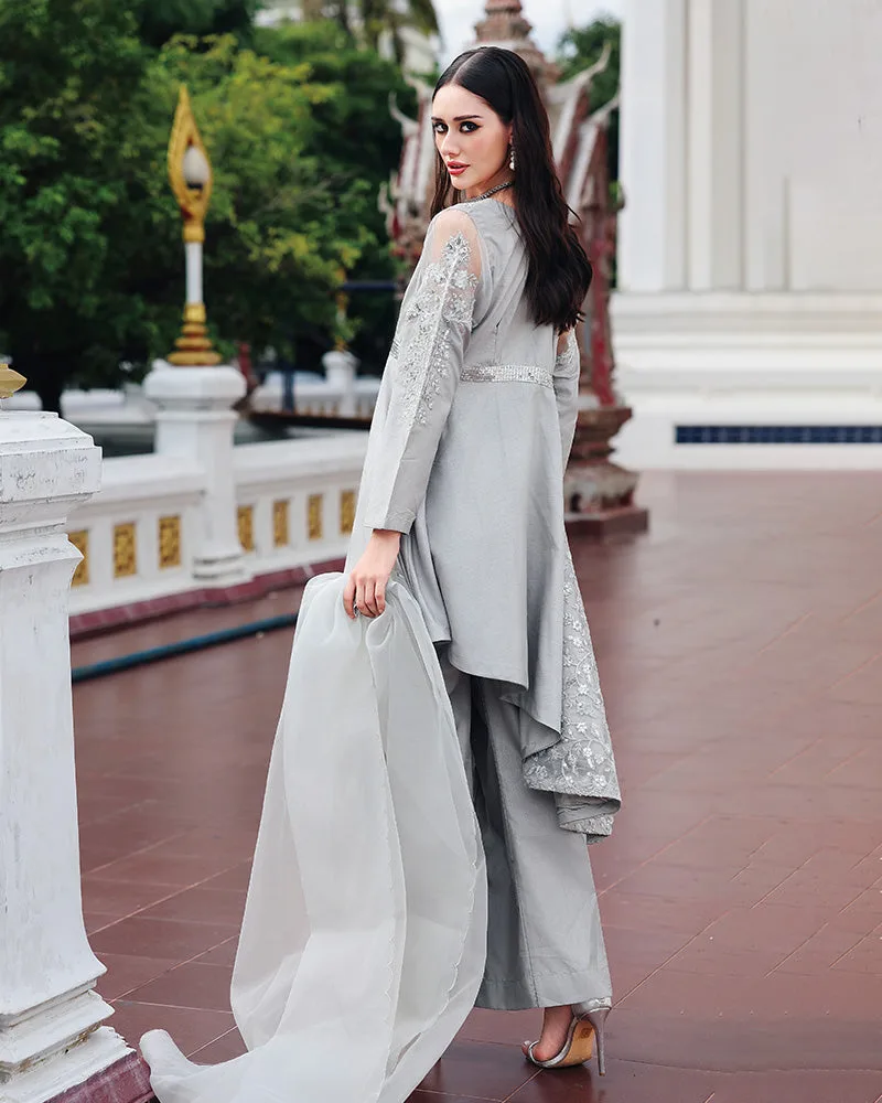 Grey raw silk three‑piece suit with organza dupatta and sequin‑embellished peplum – view 2 – Poshaq