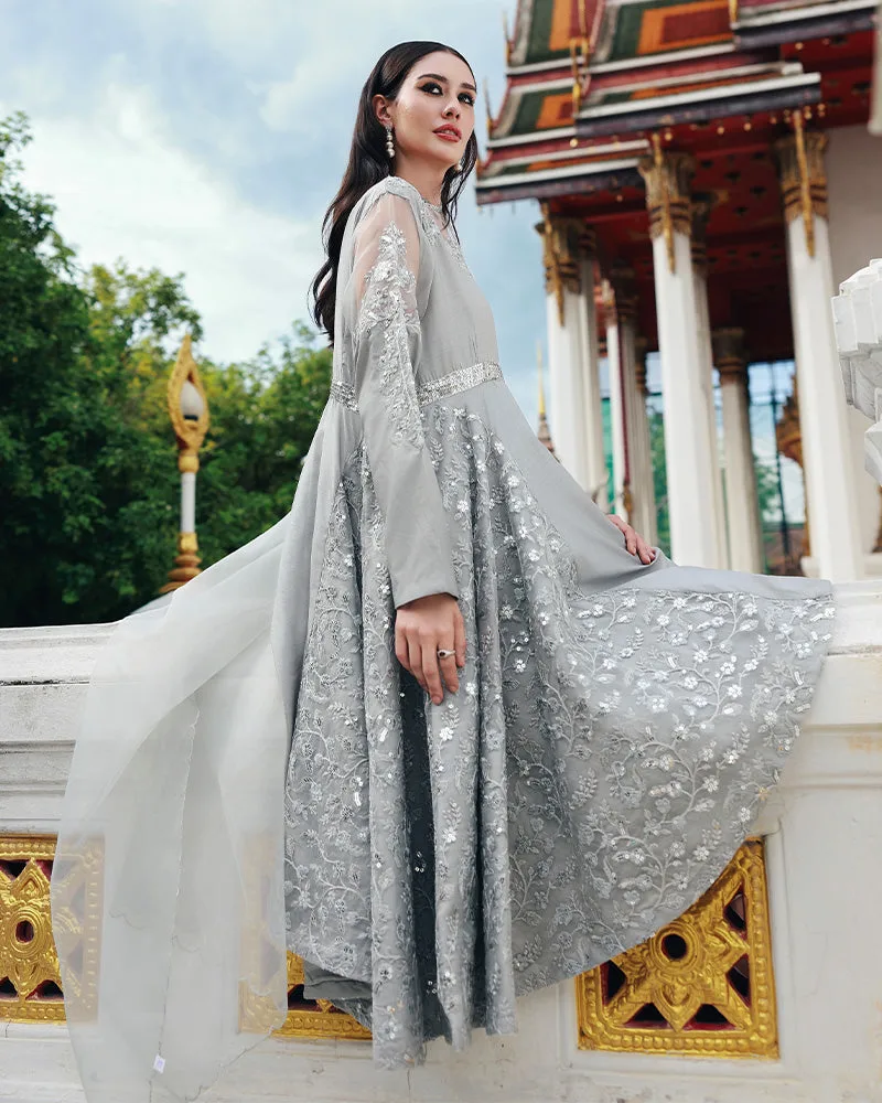 Grey raw silk three‑piece suit with organza dupatta and sequin‑embellished peplum – view 3 – Poshaq