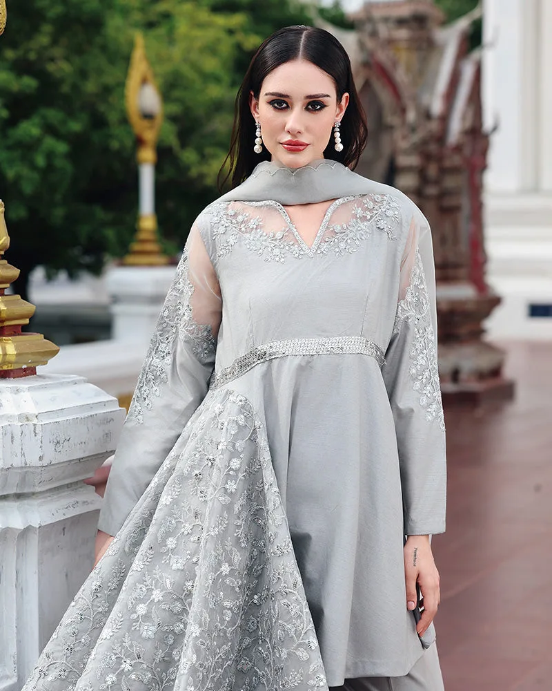 Grey raw silk three‑piece suit with organza dupatta and sequin‑embellished peplum – view 4 – Poshaq