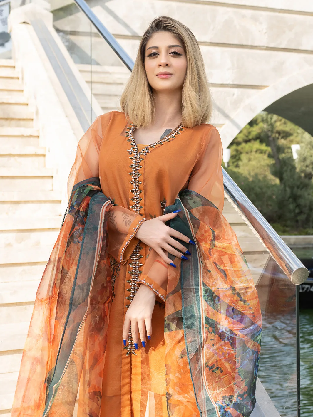 Orange organza and silk ensemble with printed shirt and dupatta – view 4 – Poshaq