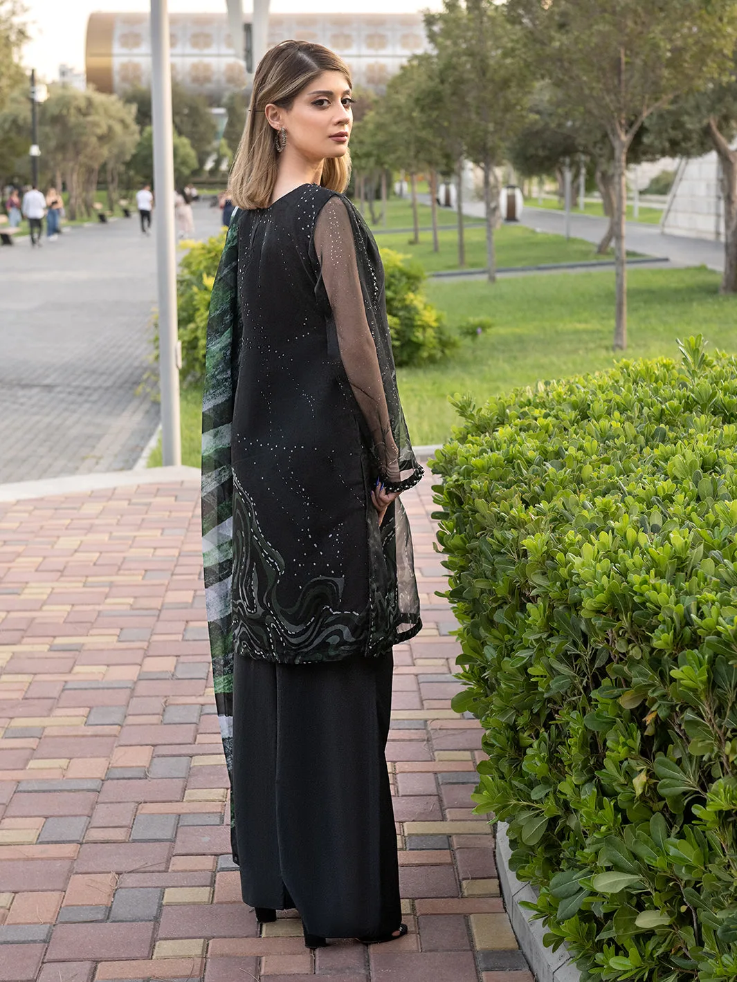 Black dress made of organza and chiffon with a subtle silhouette – view 2 – Poshaq