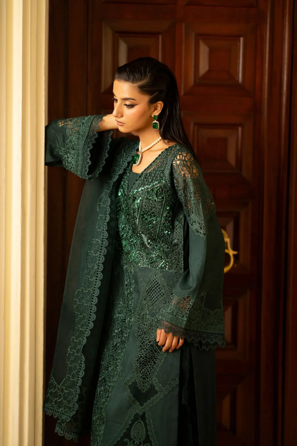 Bottle green silk shirt, trousers and organza dupatta with cutwork detailing – view 3 – Poshaq