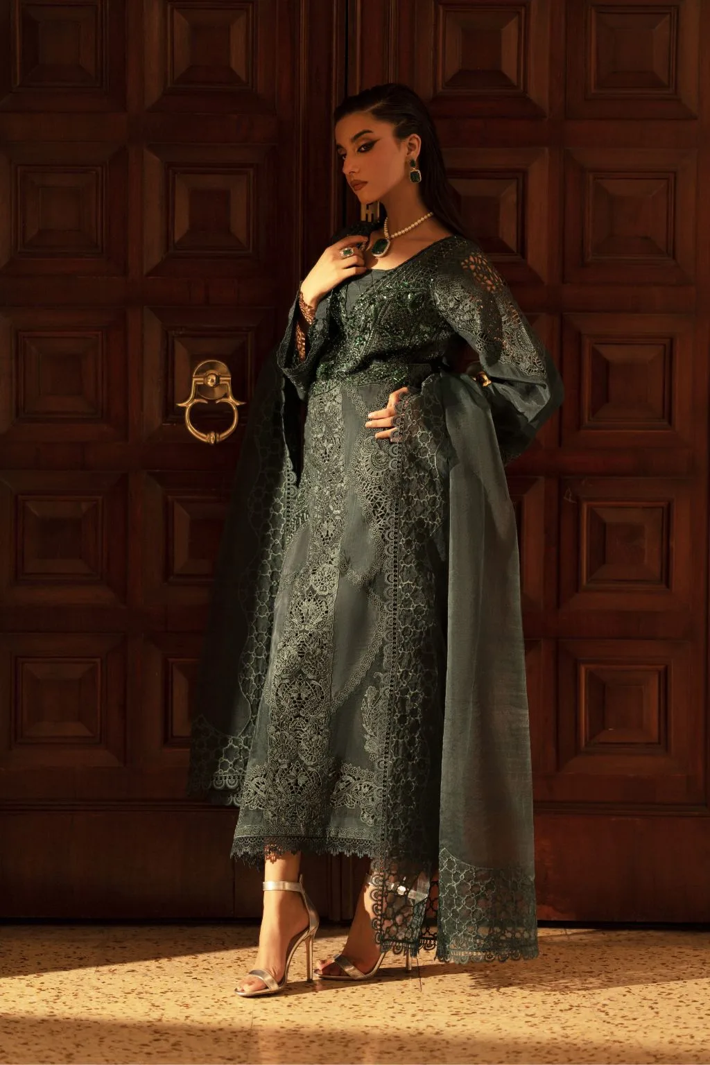 Bottle green silk shirt, trousers and organza dupatta with cutwork detailing – view 4 – Poshaq