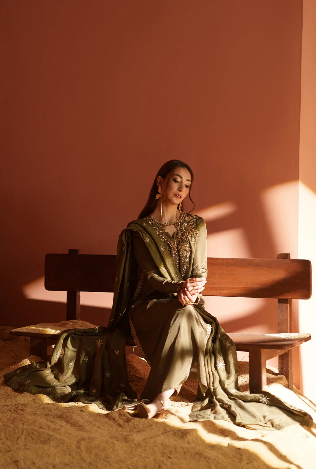 Deep brown silk long shirt with smooth finish – view 11 – Poshaq