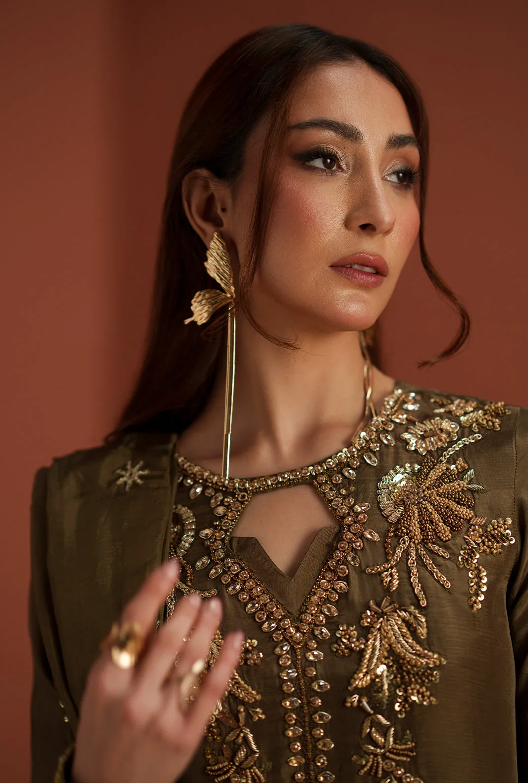 Deep brown silk long shirt with smooth finish – view 7 – Poshaq