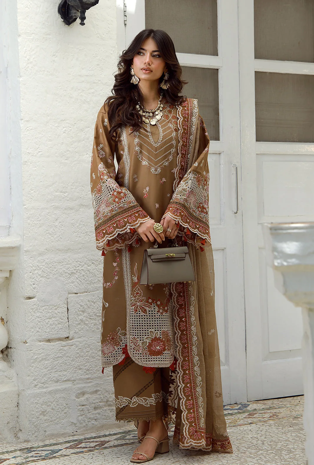 Light brown long shirt and trousers with embroidered organza border – view 4 – Poshaq