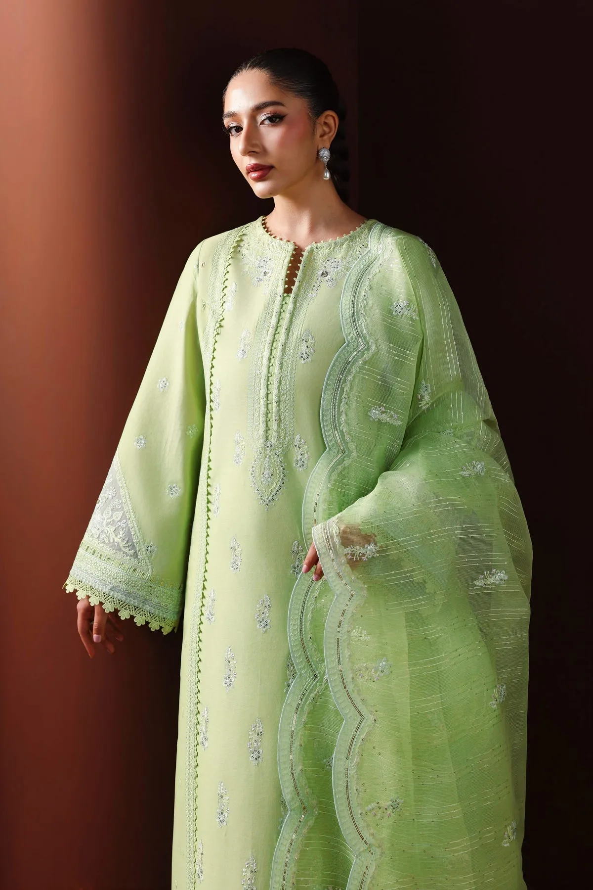 Apple green embroidered lawn shirt with organza dupatta – view 4 – Poshaq