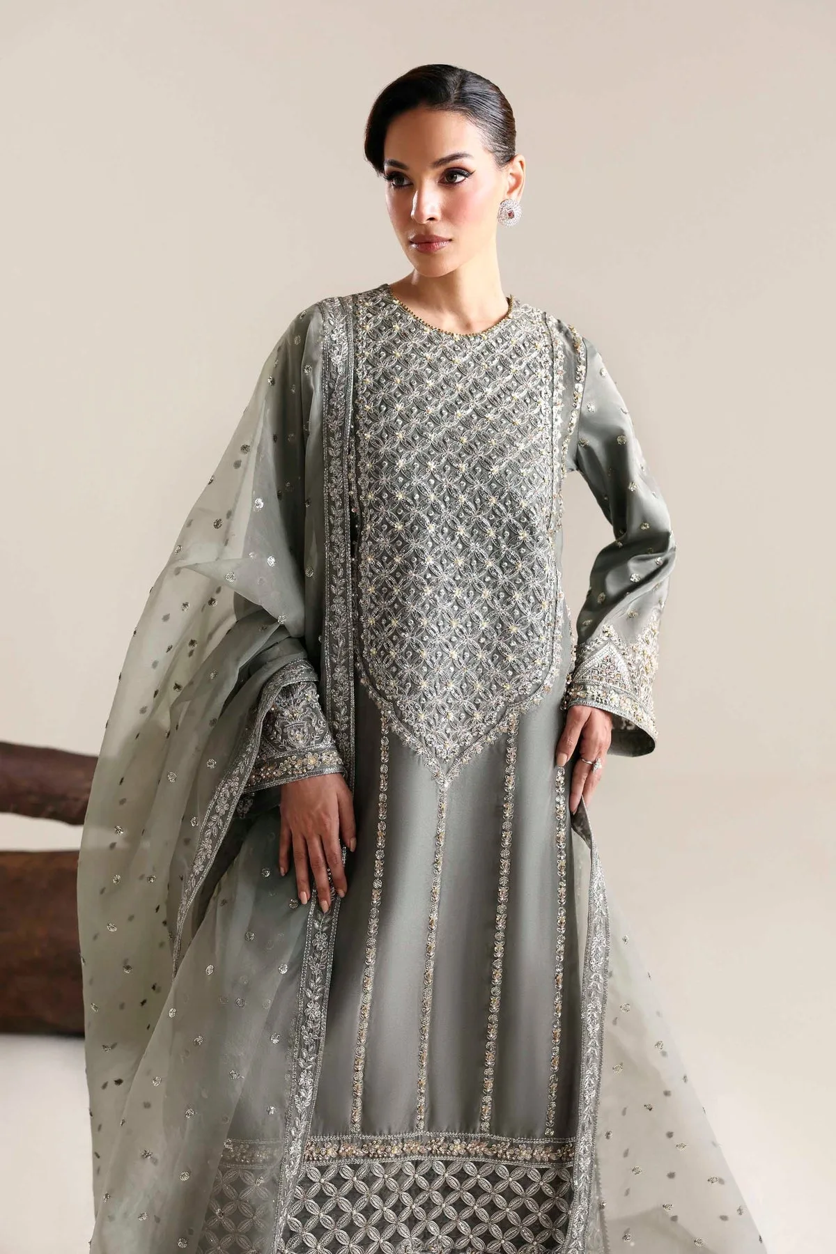 Grey long shirt with organza dupatta by Akbar Aslam – view 3 – Poshaq